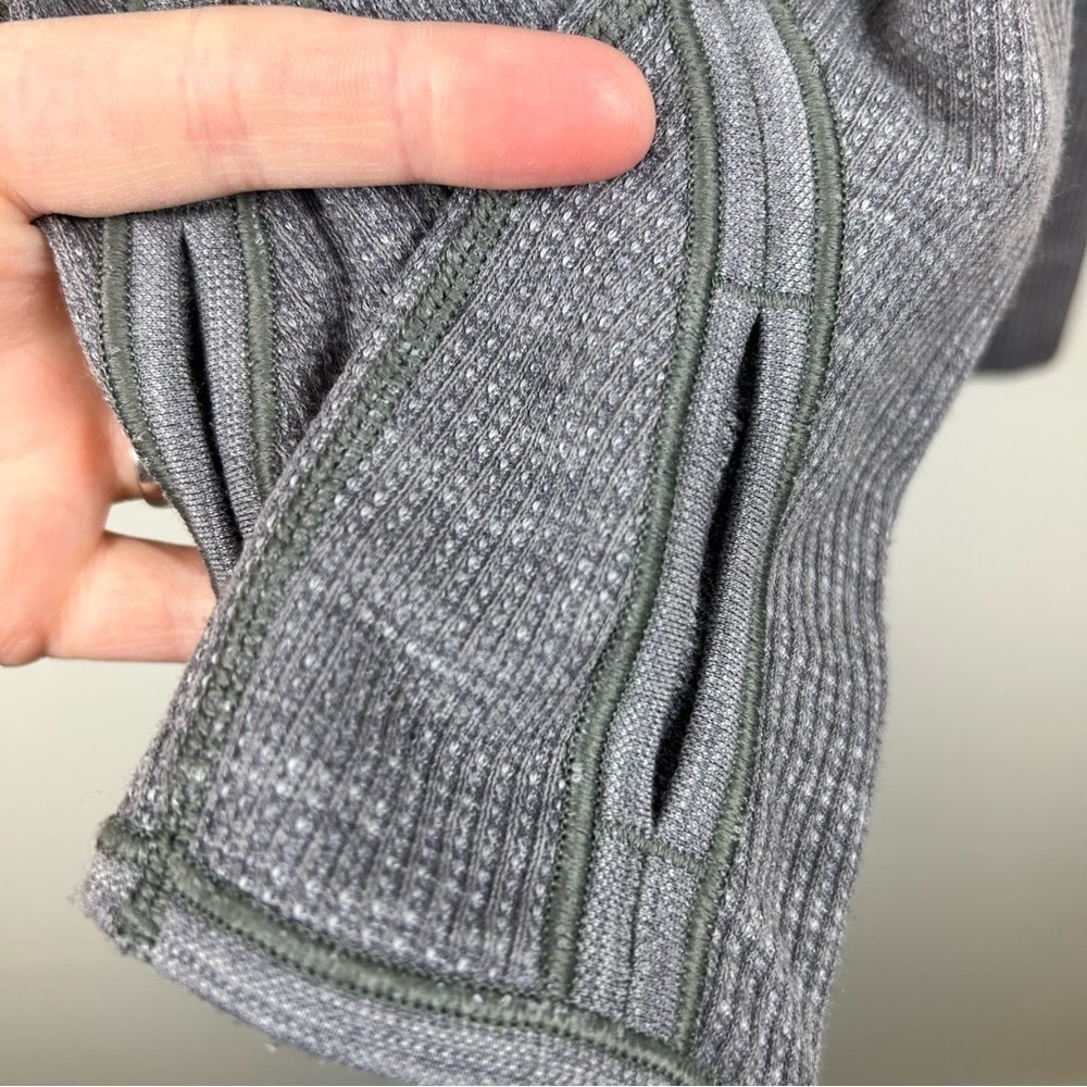 Lululemon Swiftly Wool 1/2 Zip Pullover Hoodie Grey Size 6 Running Top - Picture 9 of 12